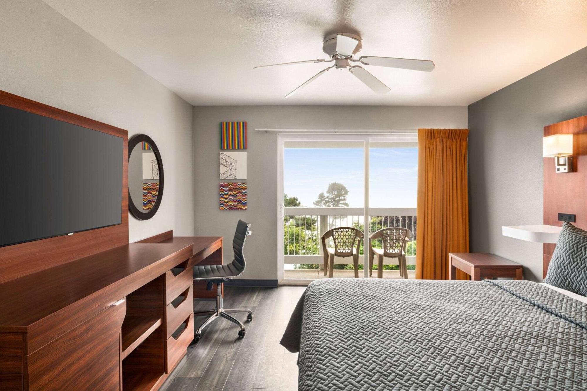 Travelodge By Wyndham דיפו ביי מראה חיצוני תמונה