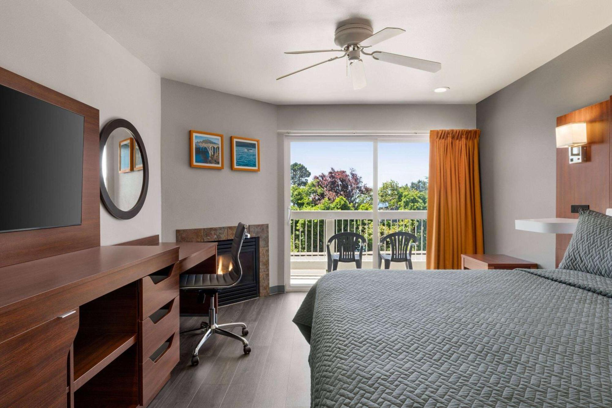 Travelodge By Wyndham דיפו ביי מראה חיצוני תמונה